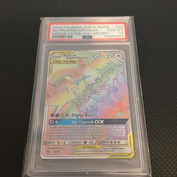 2019 Pokemon Moltres Zapdos Articuno GX 69/68 Rainbow FA Hidden Fates PSA 10 - Picture 2 of 4